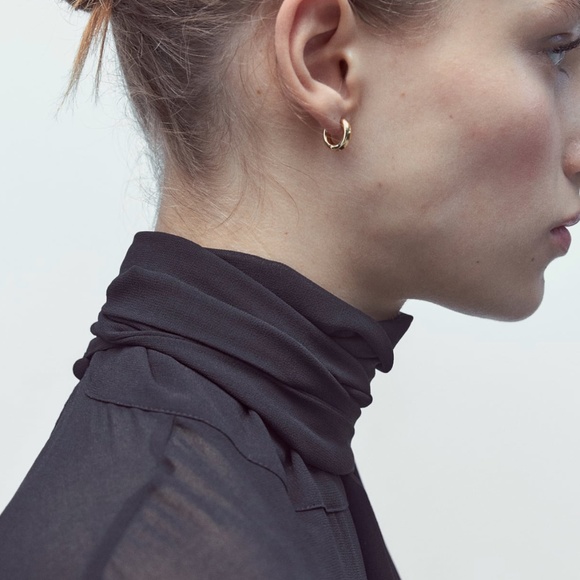 Zara limited edition golden metallic hoops earrings set - Picture 7 of 7